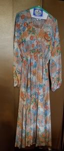 Elizabeth & James Kimono Style Floral Patern Dress